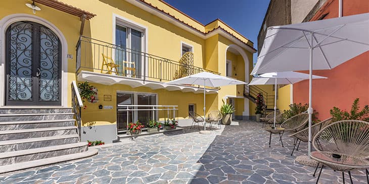 Ciraccio Apartments